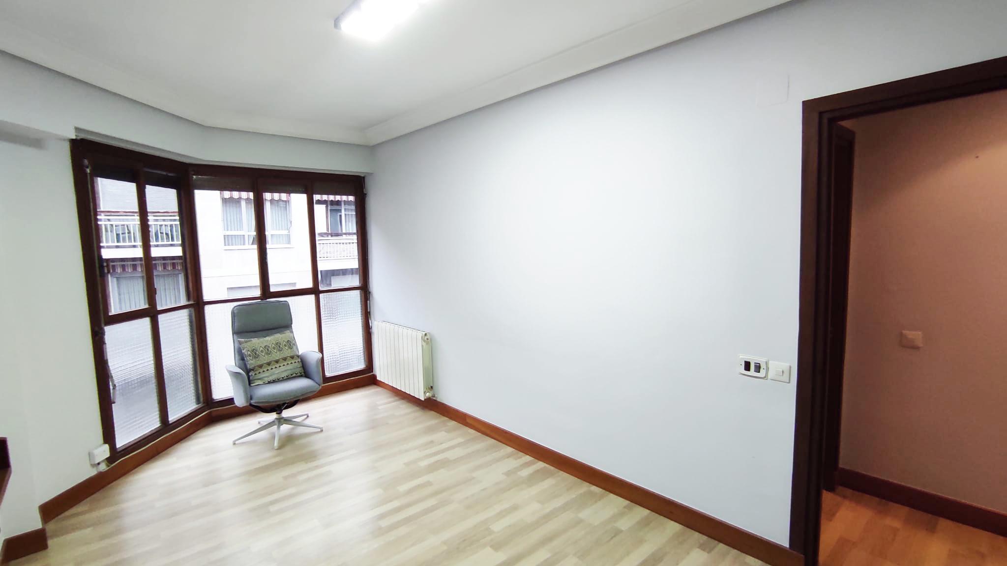 Imagen 1 Piso en venta en Eibar / En pleno centro de Eibar