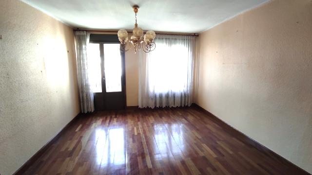 Imagen 3 Inmueble 300183 - Piso en venta en Eibar / Zona Bidebarrieta