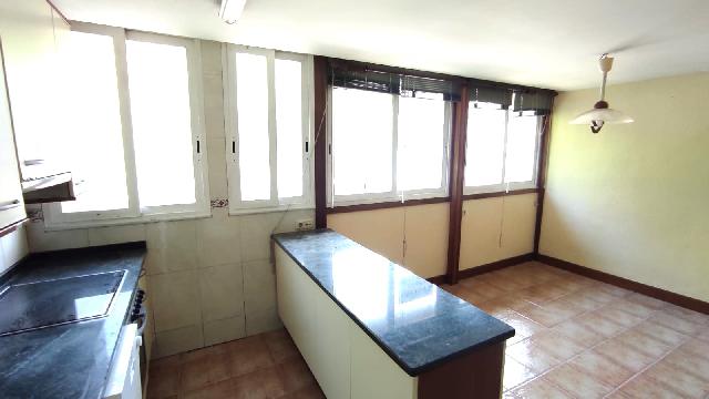 Imagen 4 Inmueble 300183 - Piso en venta en Eibar / Zona Bidebarrieta