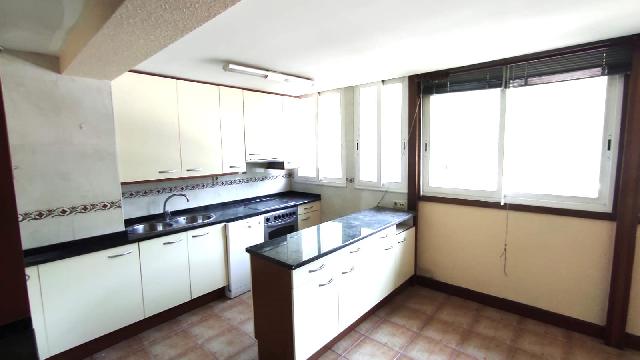 Imagen 22 Inmueble 300183 - Piso en venta en Eibar / Zona Bidebarrieta