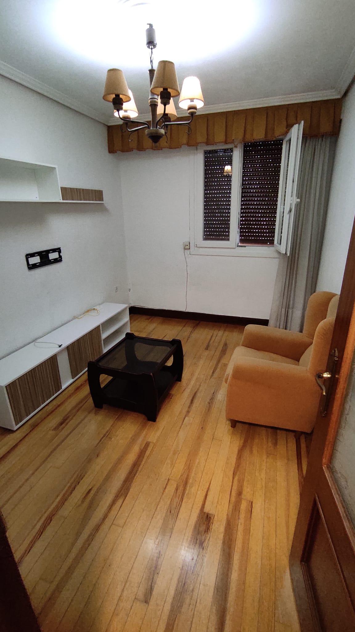 Imagen 23 Piso en alquiler en Eibar / Zona      Amaña