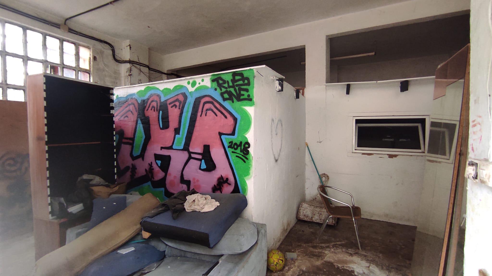 Imagen 2 Local Comercial en venta en Ermua / En pleno centro de Ermua, frente al ayuntamiento