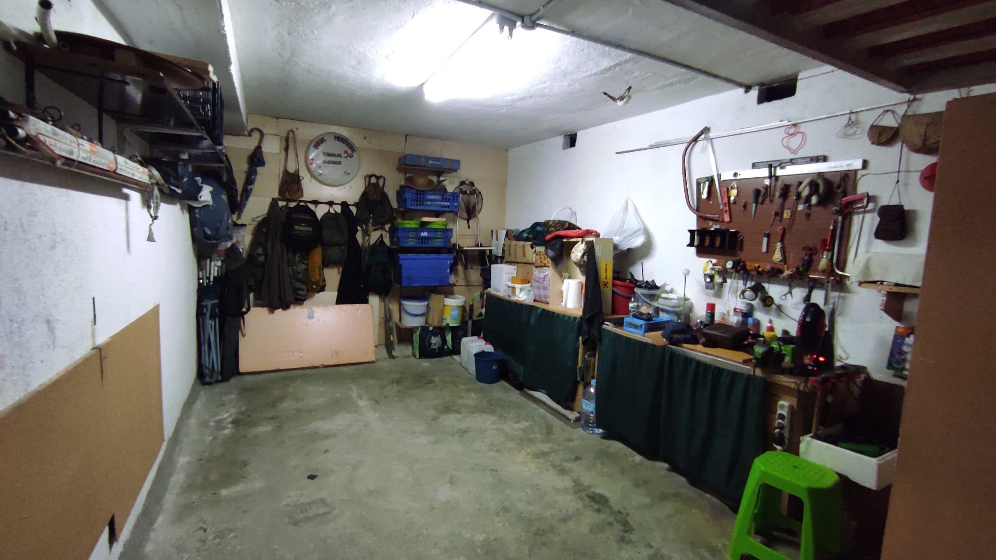 Imagen 3 Parking Coche en venta en Ermua / Zona llana y accesible cerca del centro