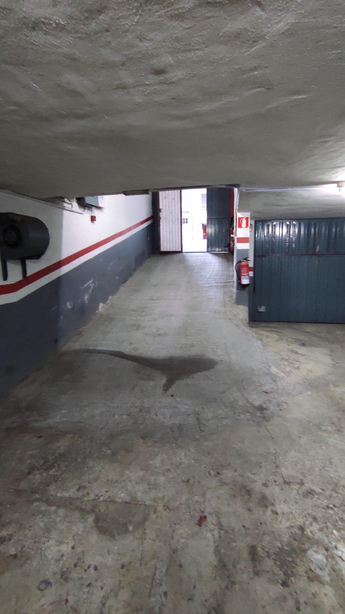 Imagen 7 Parking Coche en venta en Ermua / Zona llana y accesible cerca del centro