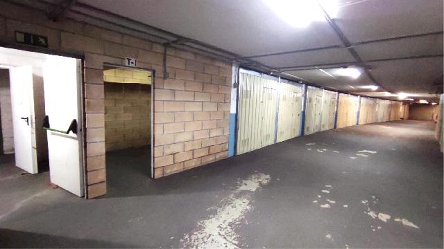 Imagen 5 Inmueble 300488 - Parking Moto en venta en Ermua /  Trastero Debajo del parque de San Antonio