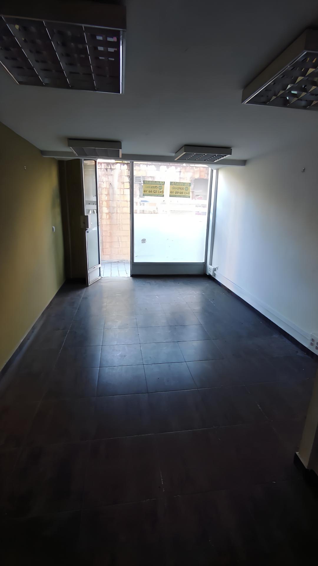 Imagen 6 Local Comercial en alquiler en Eibar / Zona accesible cerca del centro de Eibar.