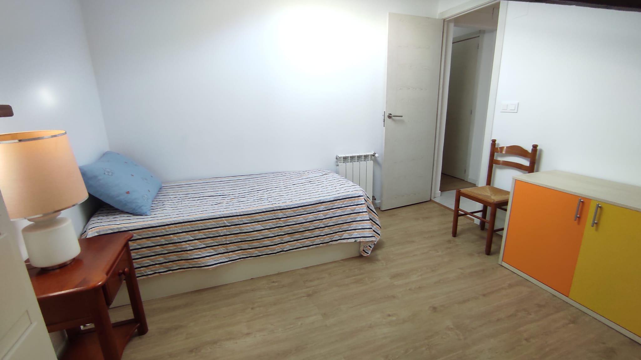 Imagen 18 Piso en alquiler en Eibar / Zona accesible a pocos minutos del centro.