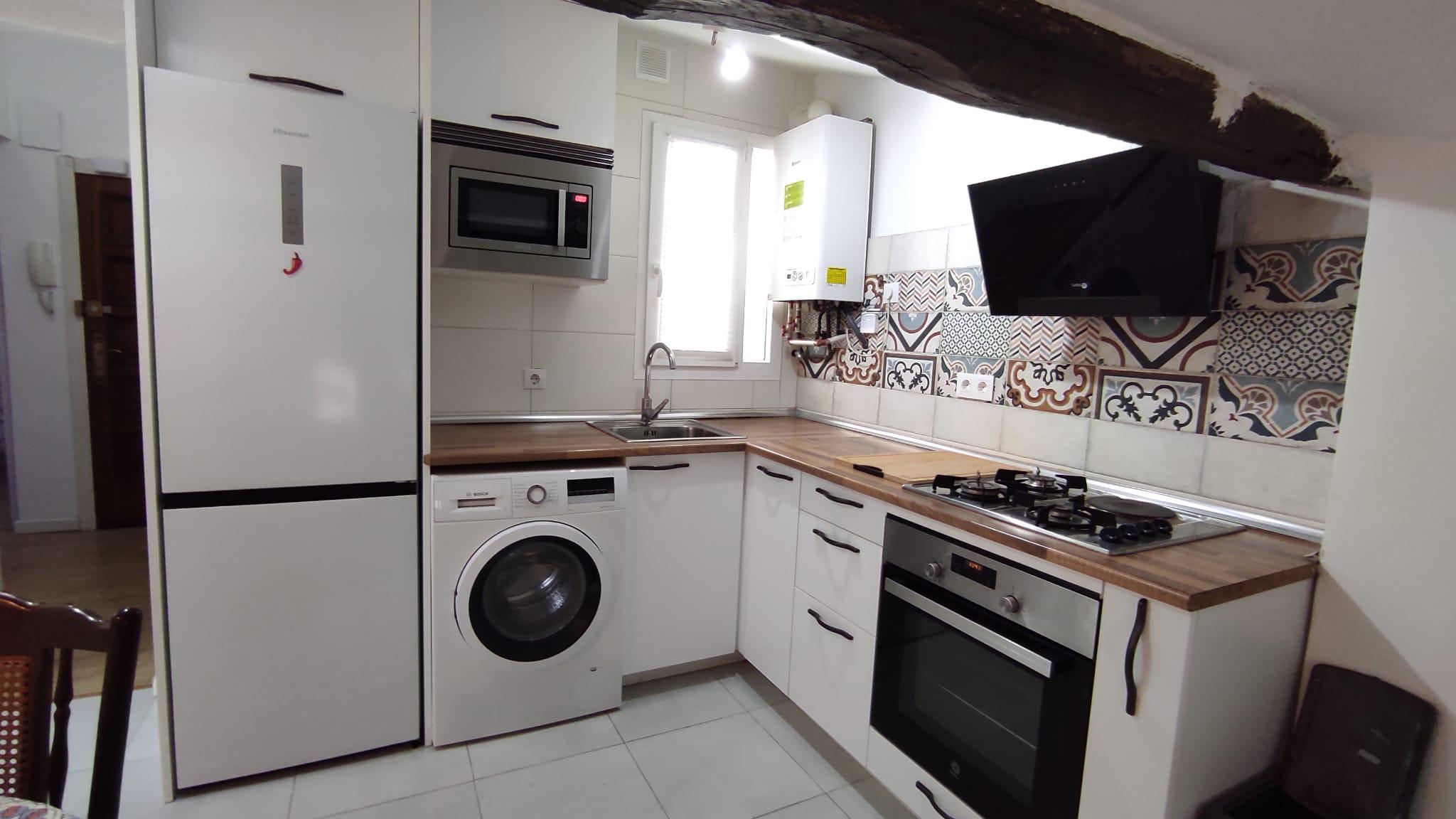 Imagen 1 Piso en alquiler en Eibar / Zona accesible a pocos minutos del centro.