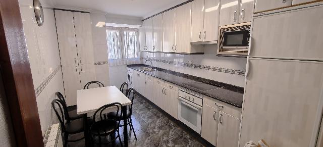 Imagen 10 Inmueble 300940 - Piso en alquiler en Eibar / Piso amplio y luminoso en Eibar