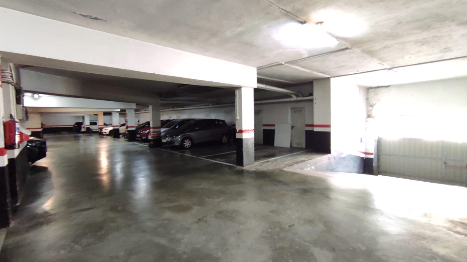Imagen 8 Parking Coche en venta en Eibar / Zona muy centrica