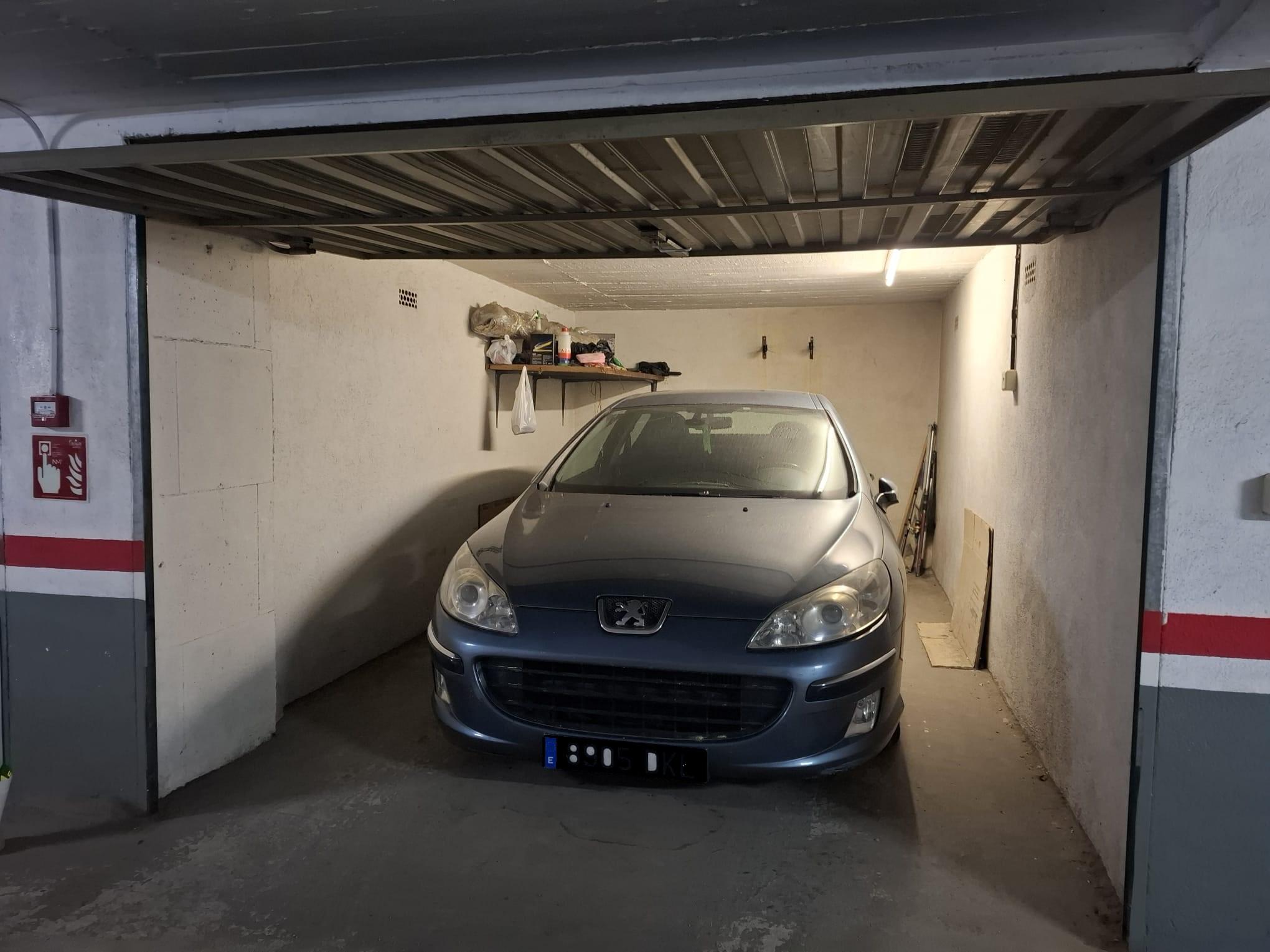 Imagen 1 Parking Coche en venta en Ermua / Zubiaurre zona llana