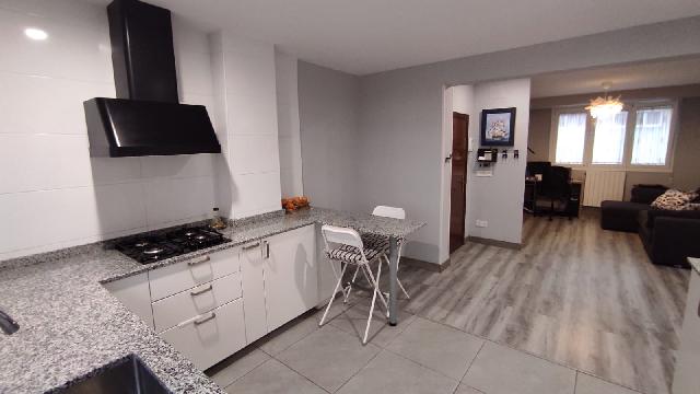 Imagen 1 Inmueble 301259 - Piso en venta en Ermua / Zona llana zearkale