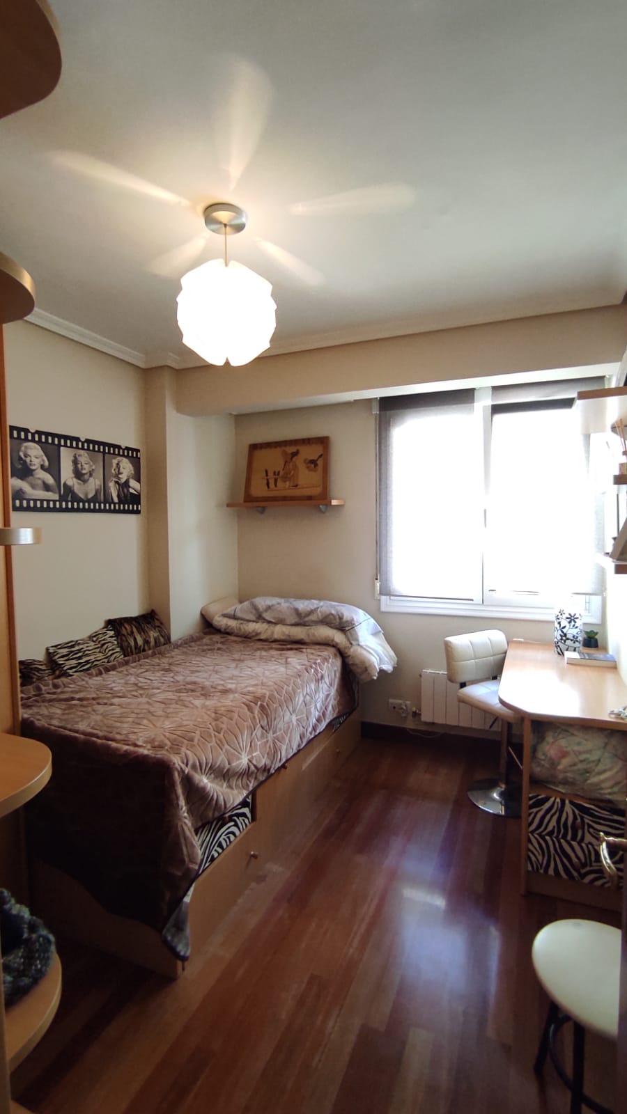 Imagen 31 Piso en venta en Ermua / Zona  San  Roke