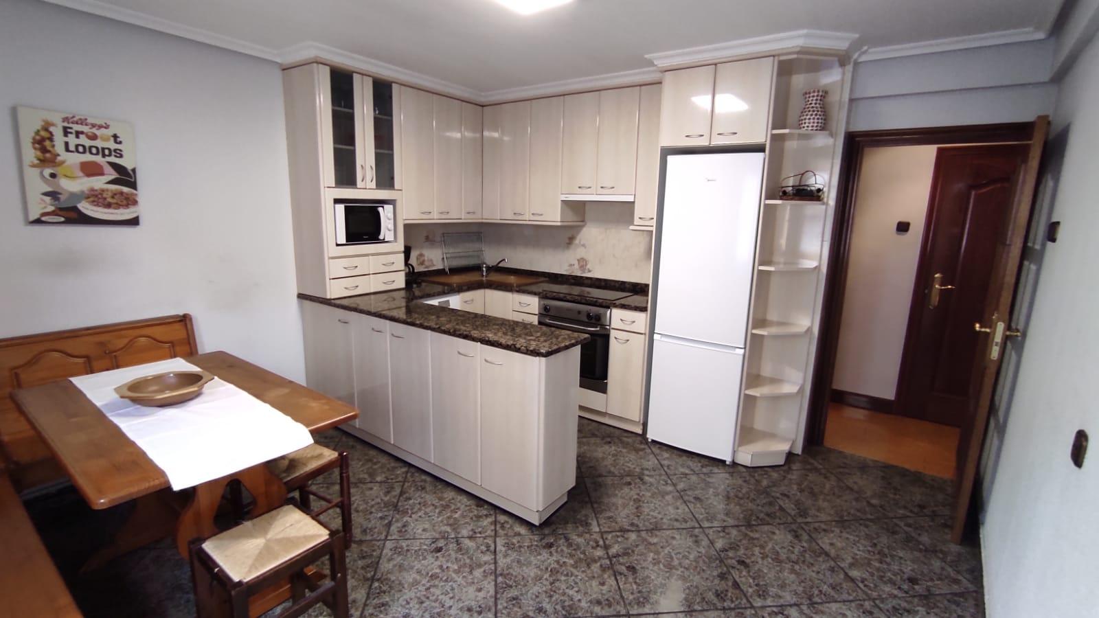 Imagen 1 Piso en venta en Ermua / Zona  Zubiaurre