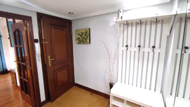 Imagen 10 Inmueble 302996 - Piso en venta en Ermua / Zona  Zubiaurre
