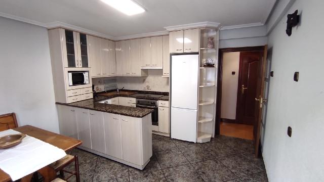 Imagen 17 Inmueble 302996 - Piso en venta en Ermua / Zona  Zubiaurre