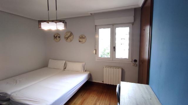 Imagen 6 Inmueble 302996 - Piso en venta en Ermua / Zona  Zubiaurre