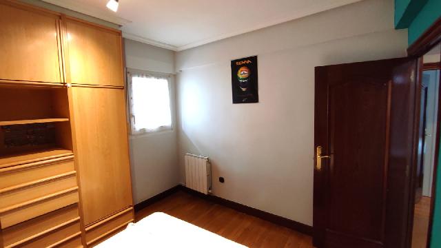 Imagen 25 Inmueble 302996 - Piso en venta en Ermua / Zona  Zubiaurre