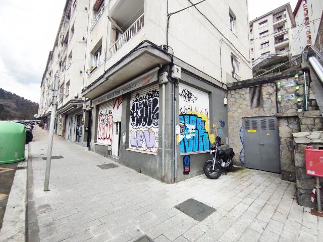 Imagen 1 Inmueble 303663 - Local Comercial en alquiler en Eibar / En el barrio de Amaña, zona llana y accesible