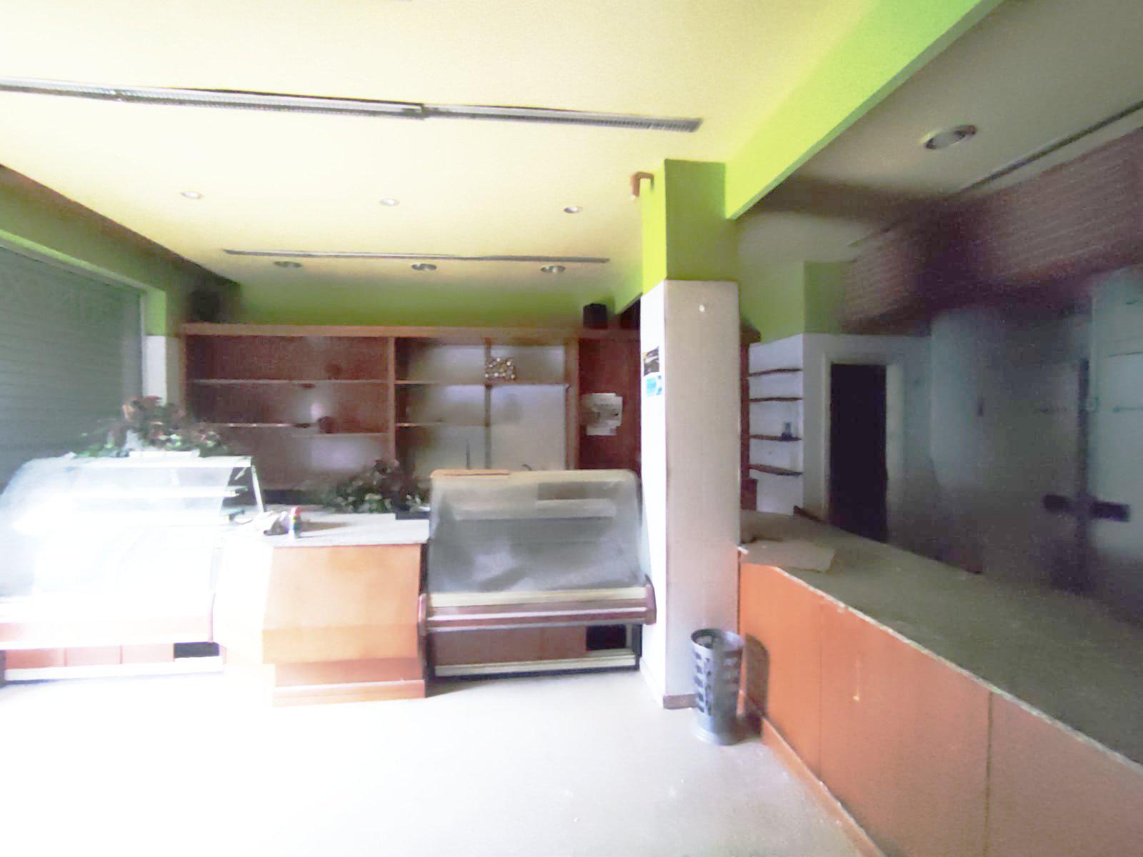 Imagen 2 Local Comercial en alquiler en Eibar / En el barrio de Amaña, zona llana y accesible