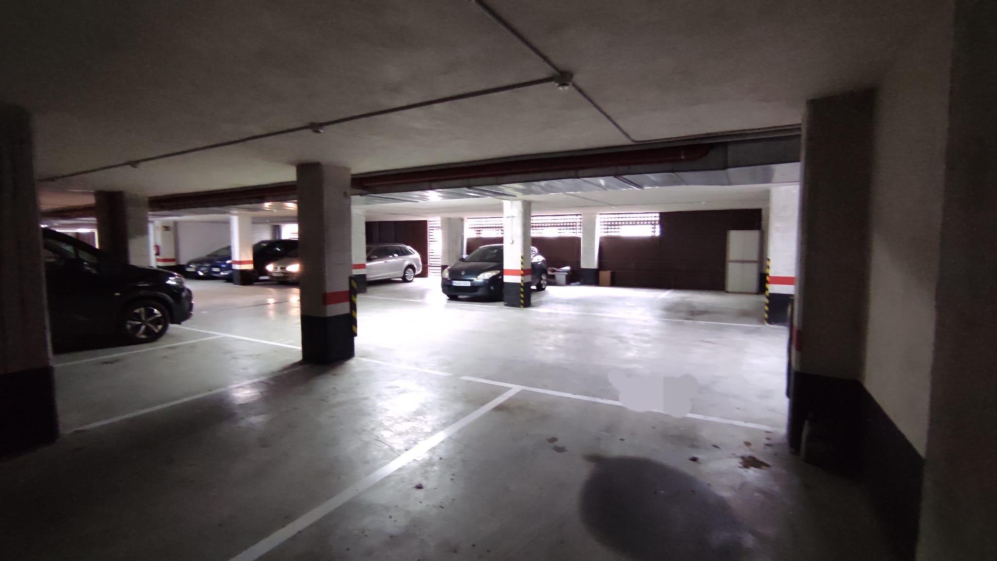 Imagen 2 Parking Coche en alquiler en Eibar / Calle arrate bide 
