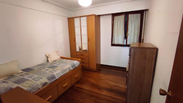 Imagen 4 Inmueble 305561 - Piso en venta en Ermua / Junto a la parada de autobús Kaltxango