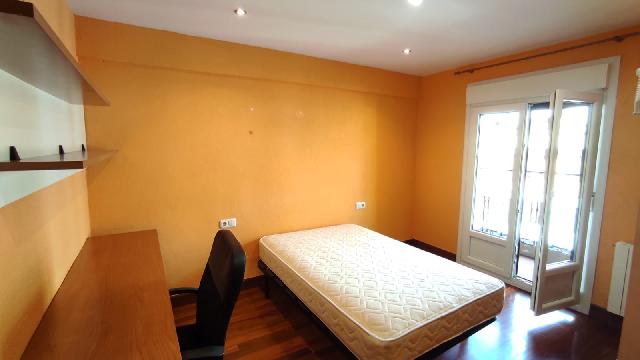 Imagen 11 Inmueble 305815 - Piso en venta en Eibar / Calle Julian Etxeberria