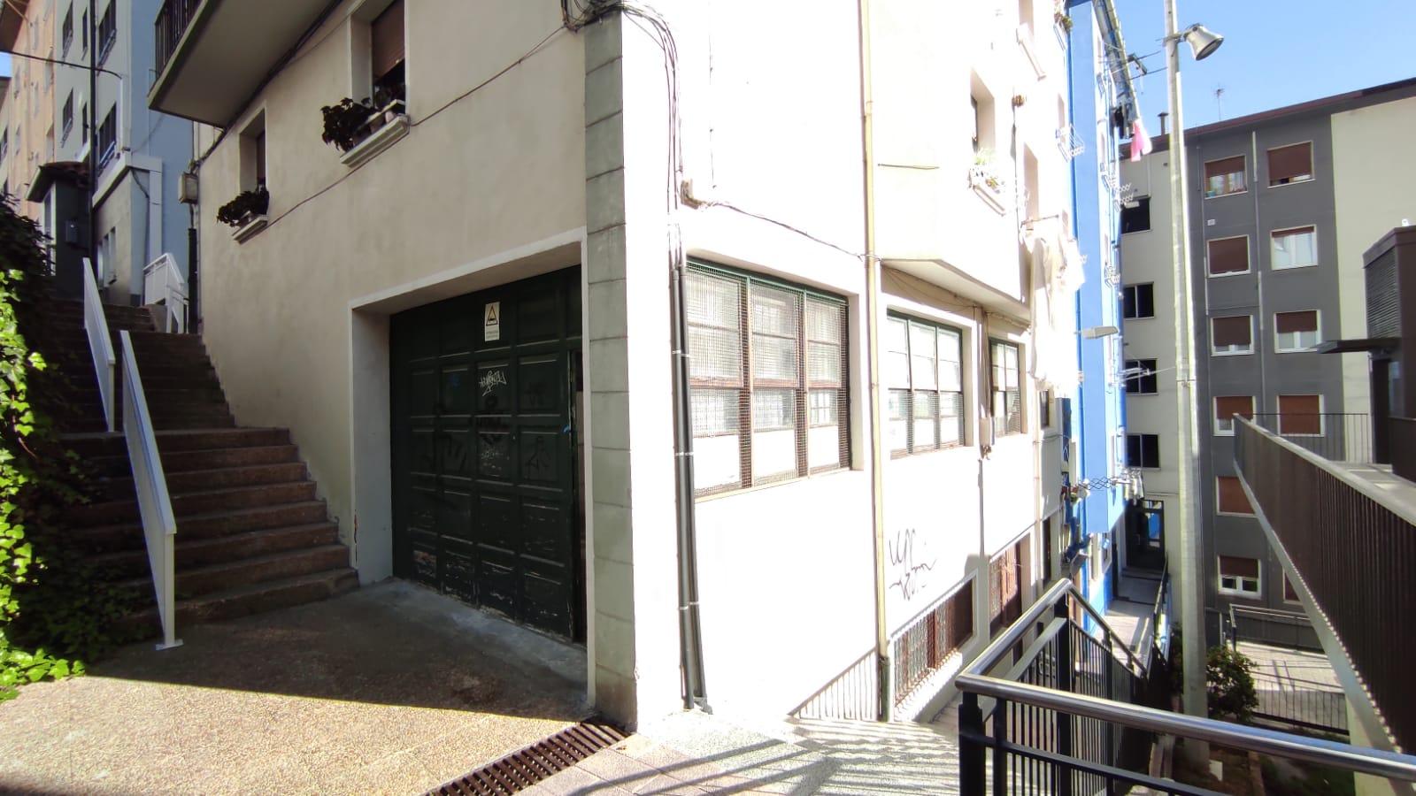 Imagen 1 Local Industrial en venta en Eibar / San Kristobal kalea