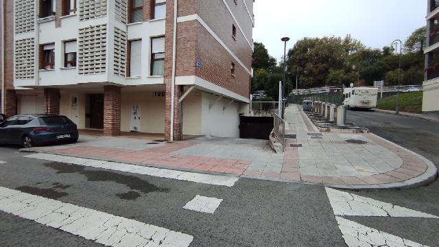 Imagen 2 Inmueble 306293 - Parking Coche en venta en Berriz / Calle bidegain Berriz