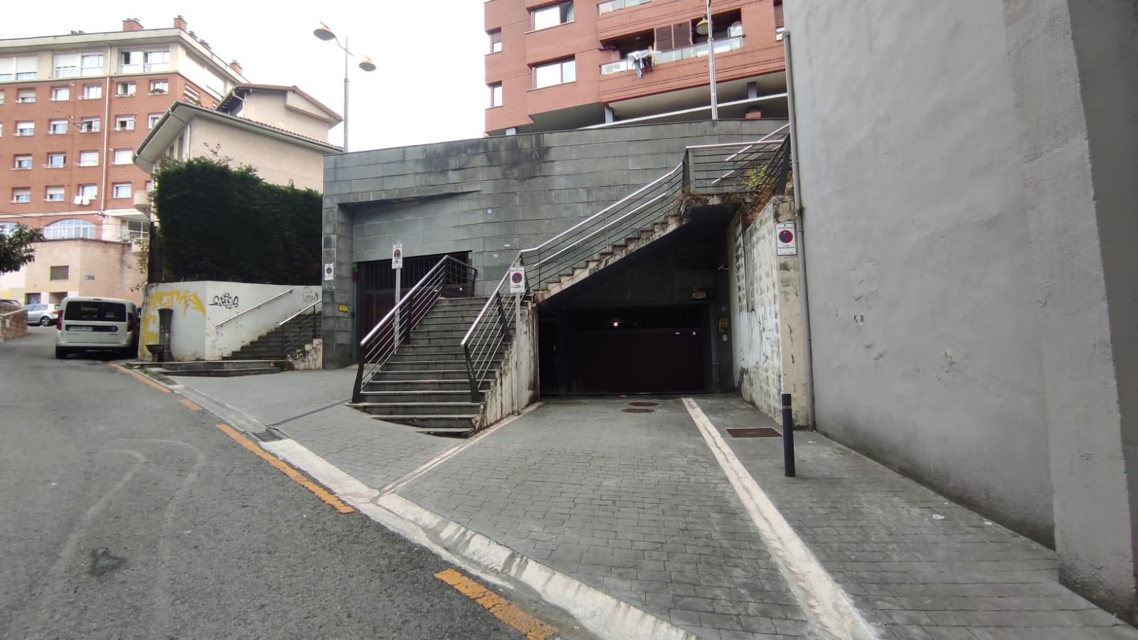 Imagen 1 Parking Coche en alquiler en Eibar / Zona     Ipurua