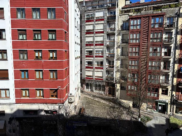 Imagen 14 Inmueble 306849 - Piso en venta en Eibar / Julian Etxeberria kalea