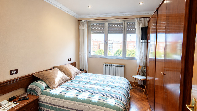 Imagen 2 Inmueble 307024 - Piso en venta en Eibar / Legarre-Gain Kalea