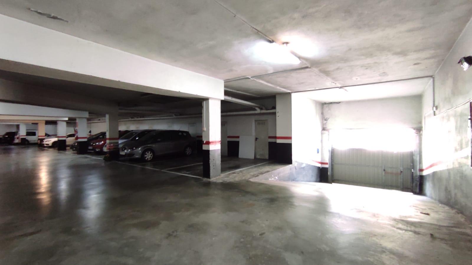 Imagen 5 Parking Coche en alquiler en Eibar / Zona muy centrica