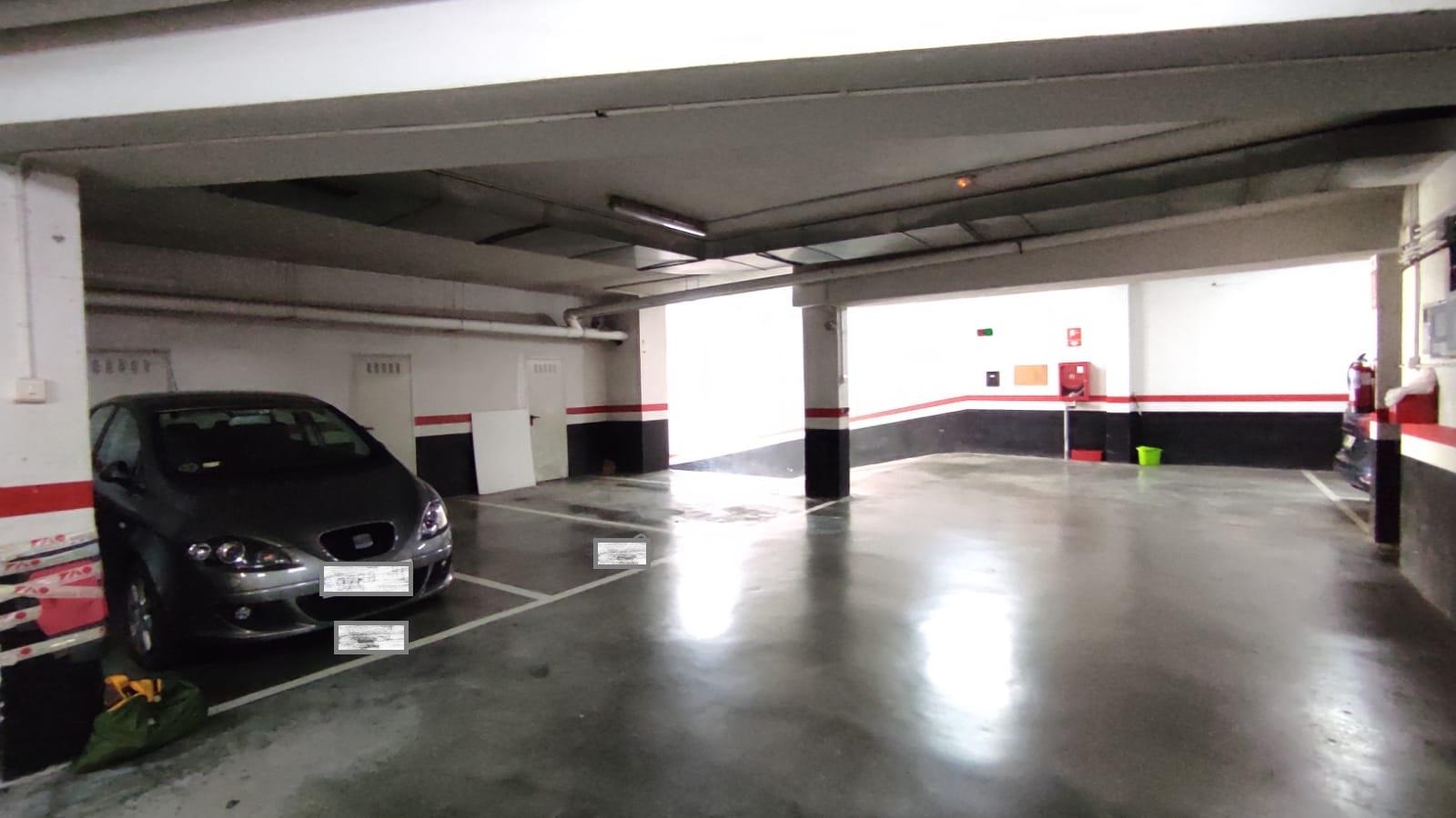 Imagen 1 Parking Coche en alquiler en Eibar / Zona muy centrica