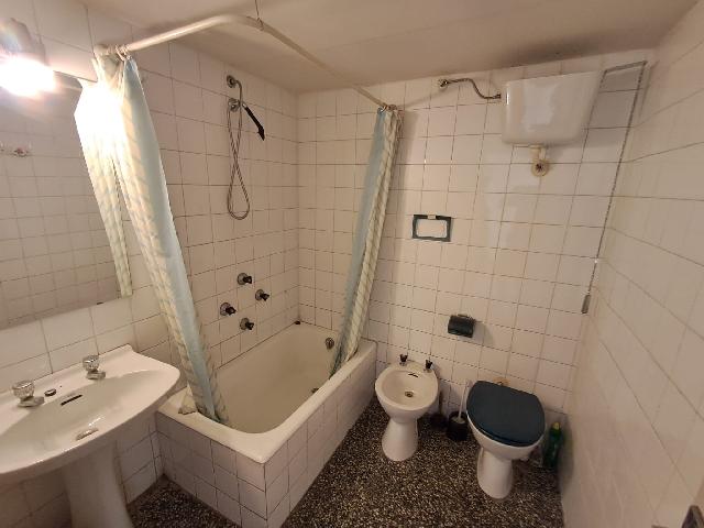 Imagen 10 Inmueble 228625 - Piso en venta en Lleida / Junto a Bisbe Ruano