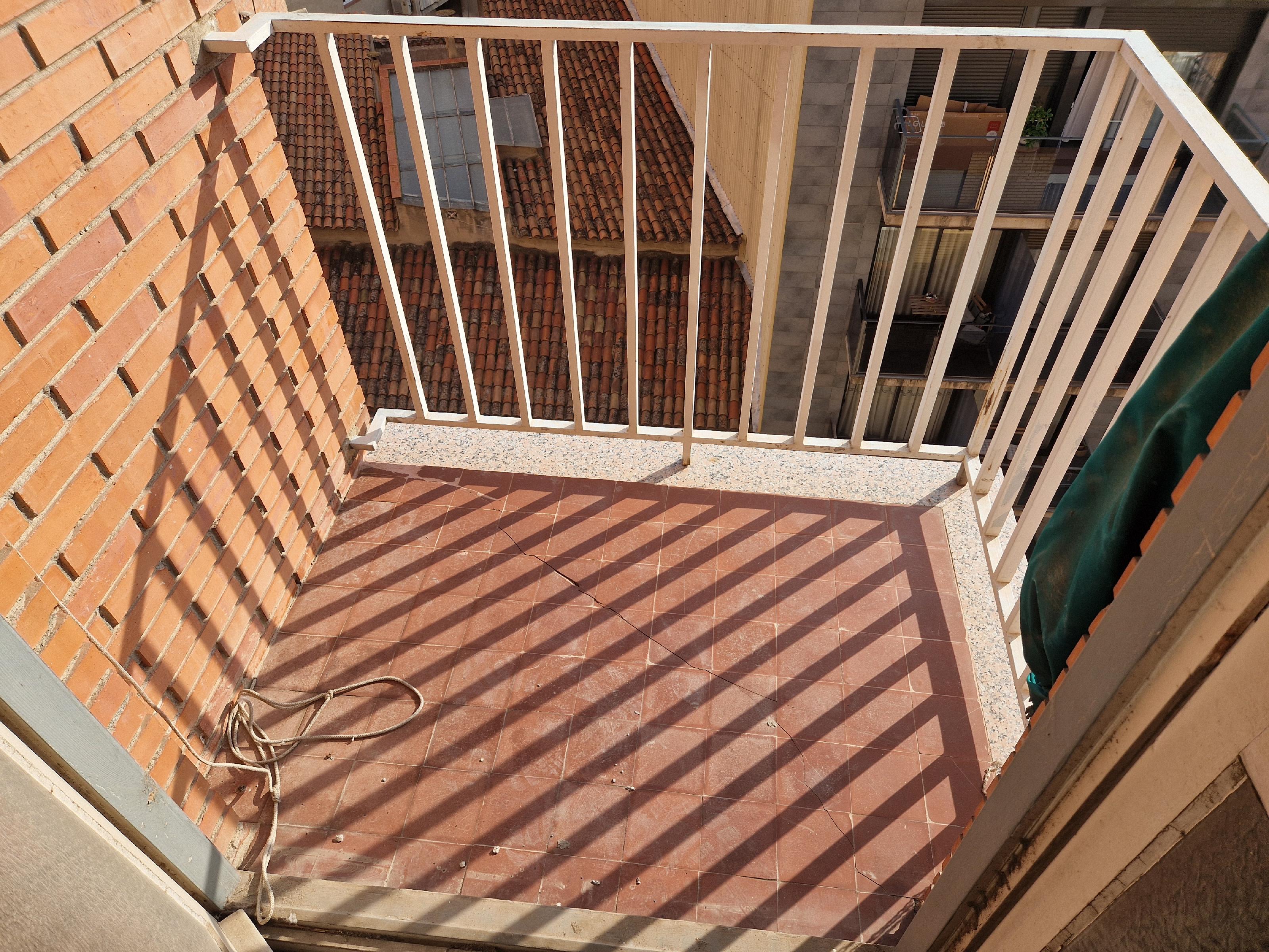 Imagen 4 Piso en venta en Lleida / Junto a Bisbe Ruano