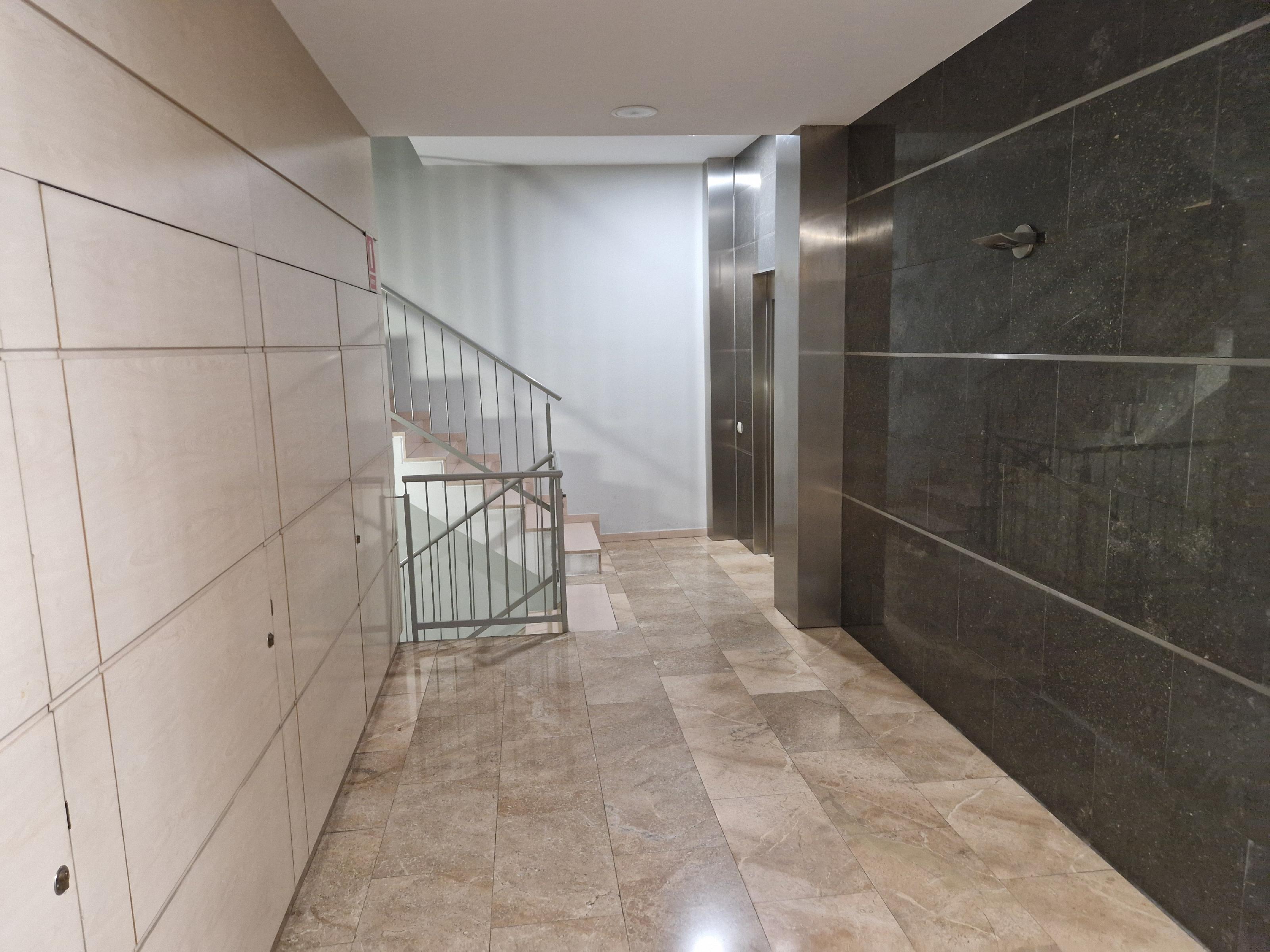 Imagen 18 Piso en venta en Lleida / Zona Avenida Cataluña