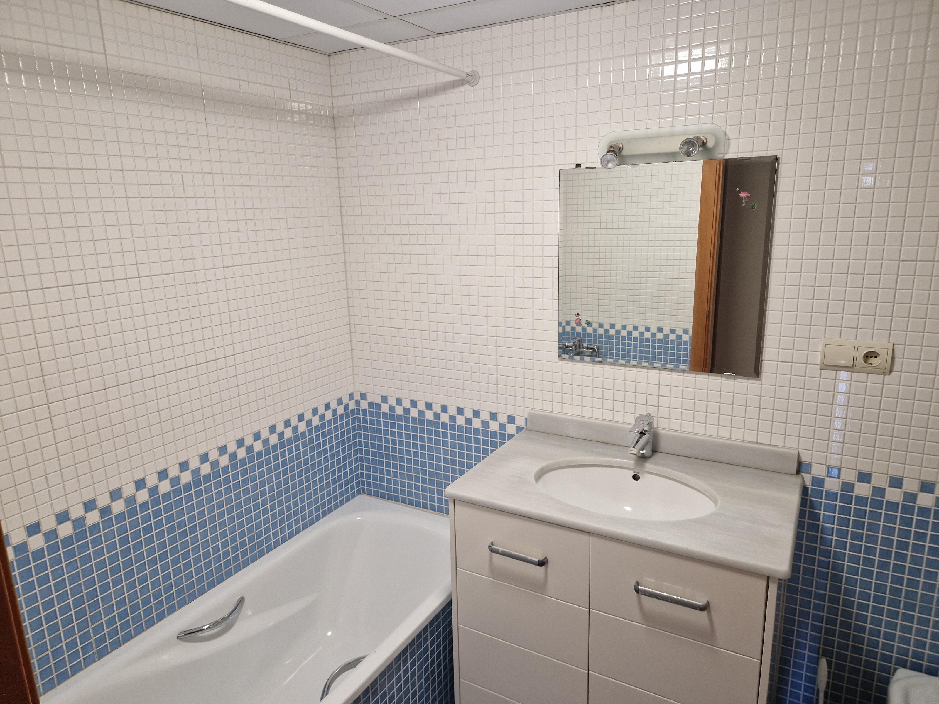 Imagen 12 Piso en venta en Lleida / Zona Avenida Cataluña