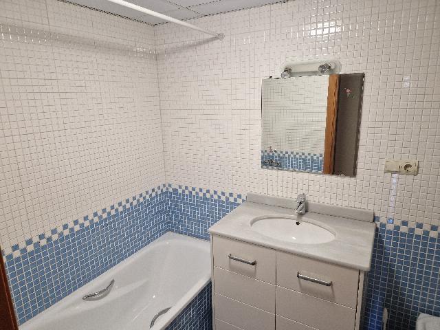 Imagen 12 Inmueble 262386 - Piso en venta en Lleida / Zona Avenida Cataluña