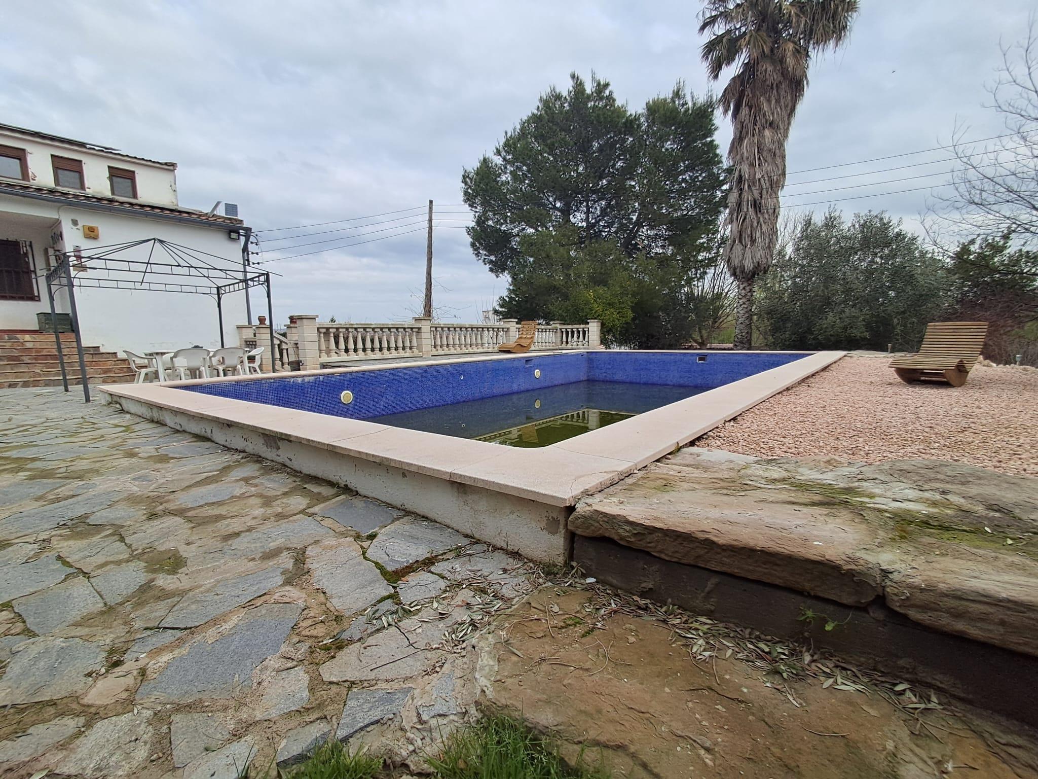 Imagen 3 Casa en venta en Lleida / Casa con parcela de 7.000 m2