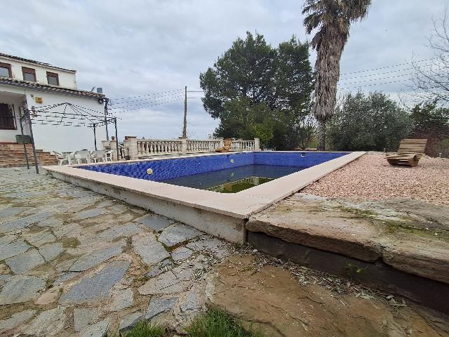 Imagen 3 Inmueble 269766 - Casa en venta en Lleida / Casa con parcela de 7.000 m2