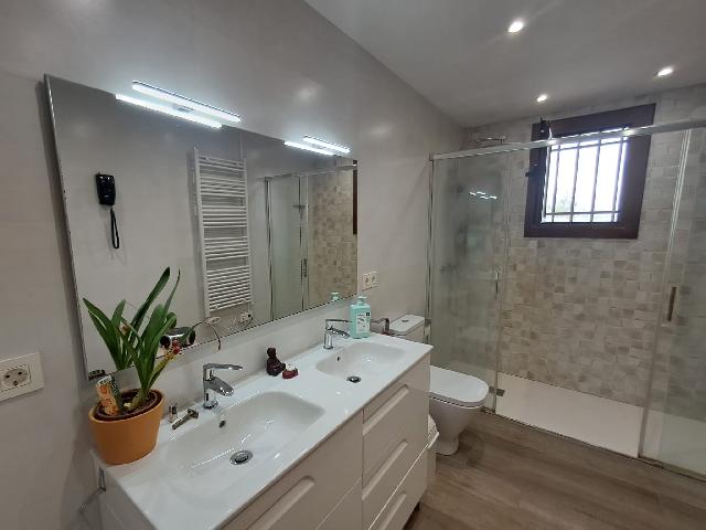 Imagen 10 Inmueble 269766 - Casa en venta en Lleida / Casa con parcela de 7.000 m2