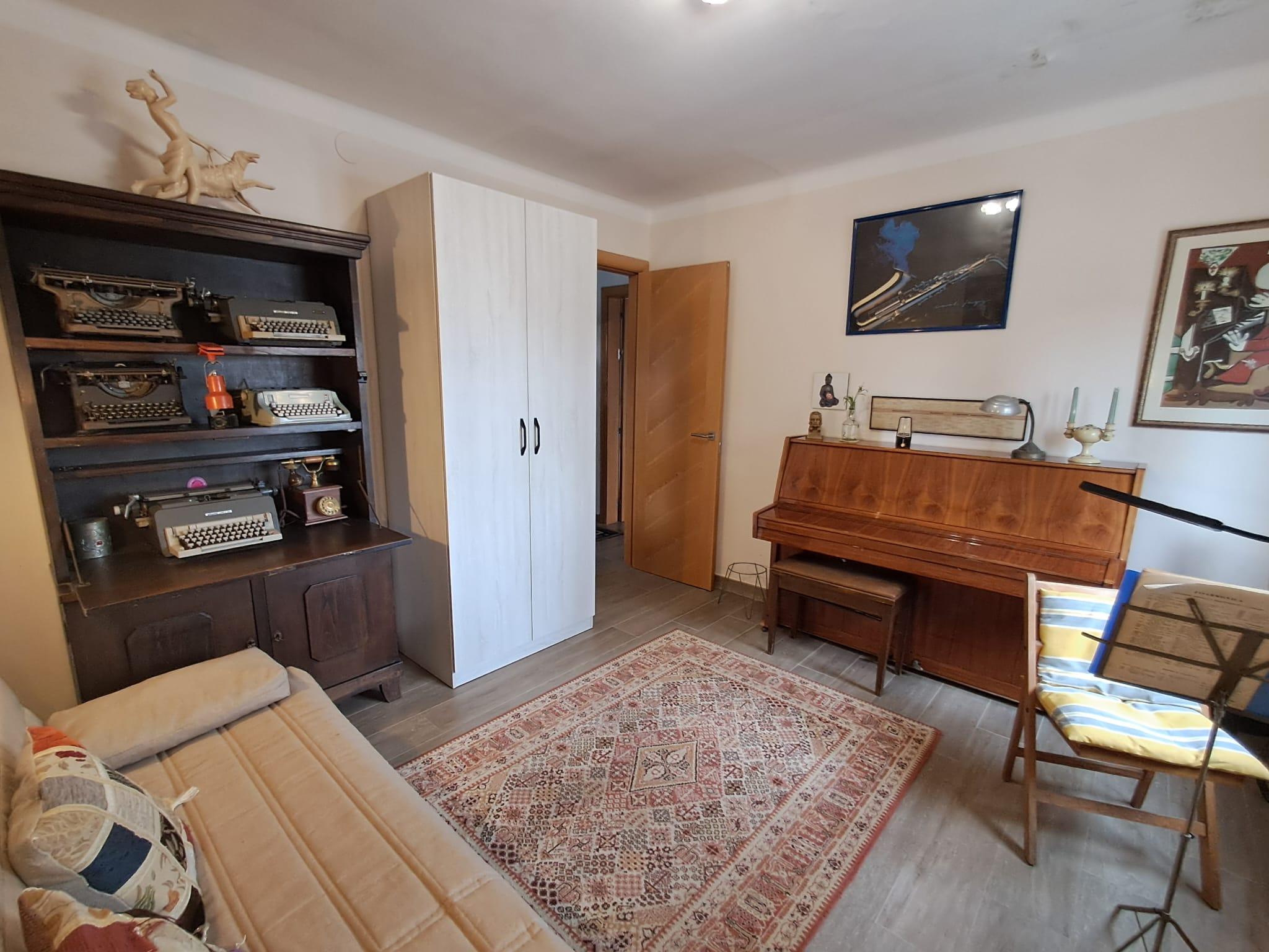 Imagen 13 Casa en venta en Lleida / Casa con parcela de 7.000 m2