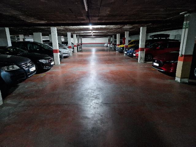 Imagen 4 Inmueble 284481 - Parking Coche en venta en Lleida / Plaza de garaje en Pardiñas