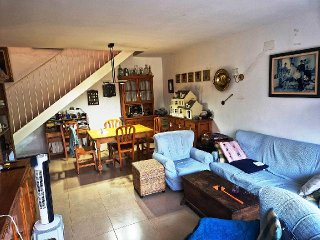 Imagen 5 Inmueble 285355 - Casa en venta en Corbins / Casa adosada esquinera en Corbins