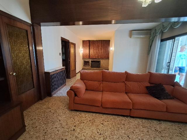 Imagen 2 Inmueble 292989 - Piso en venta en Lleida / Cerca del Colegio L`Estonac