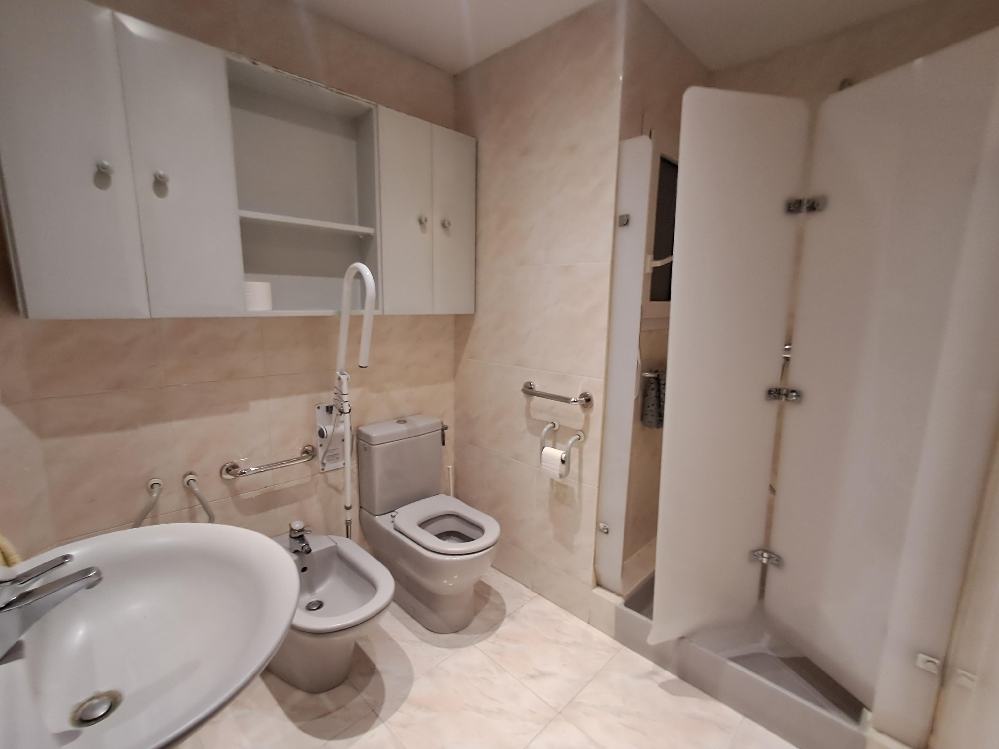 Imagen 7 Piso en venta en Lleida / Cerca del Colegio L`Estonac