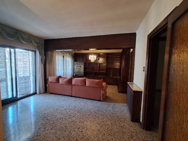 Imagen 3 Inmueble 292989 - Piso en venta en Lleida / Cerca del Colegio L`Estonac