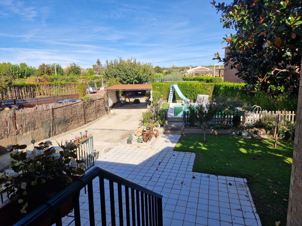 Imagen 1 Casa en venta en Alguaire / Urbanització El Tabac Imagen 1 Casa en venta en Alguaire / Urbanització El Tabac