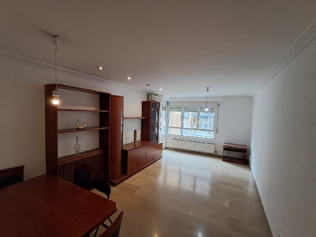 Imagen 3 Inmueble 299802 - Piso en venta en Lleida / Cronista Muntaner
